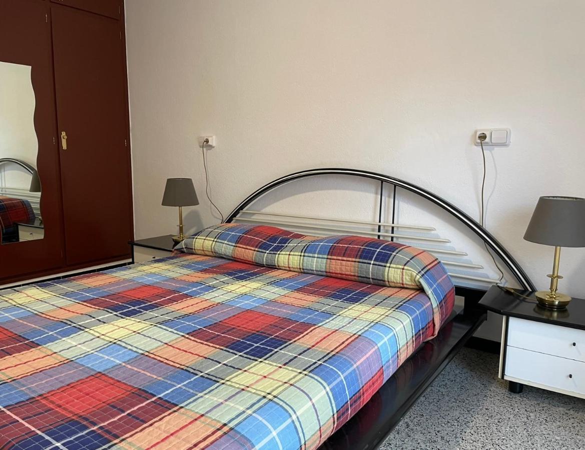 Apartament Can Lopits L' Escala Esterno foto